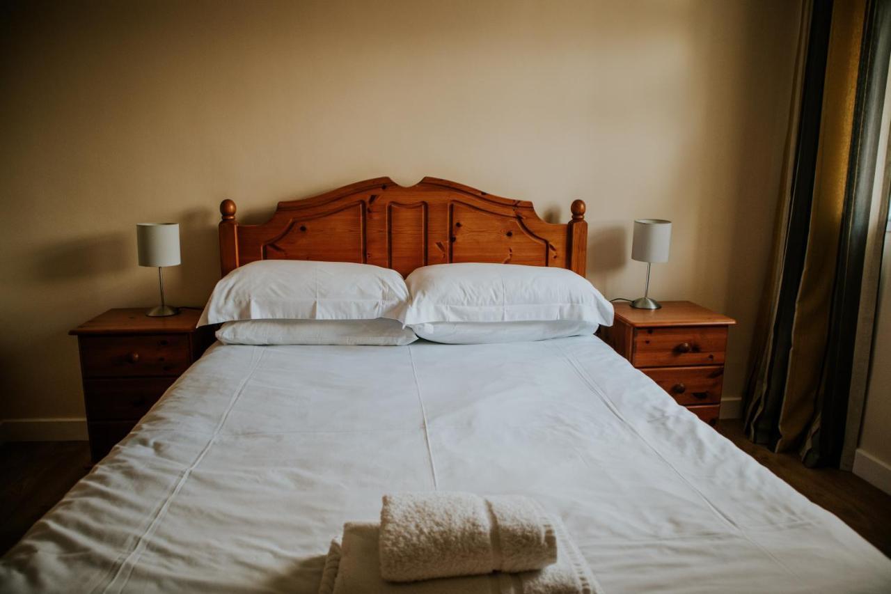 Uist Travel Accommodation Daliburgh  المظهر الخارجي الصورة
