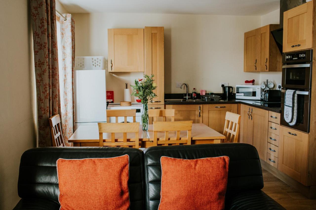 Uist Travel Accommodation Daliburgh  المظهر الخارجي الصورة