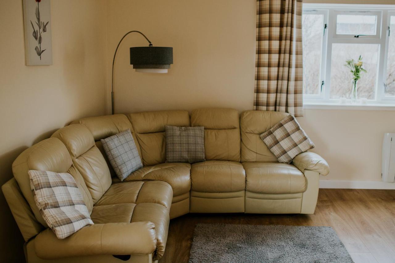 Uist Travel Accommodation Daliburgh  المظهر الخارجي الصورة
