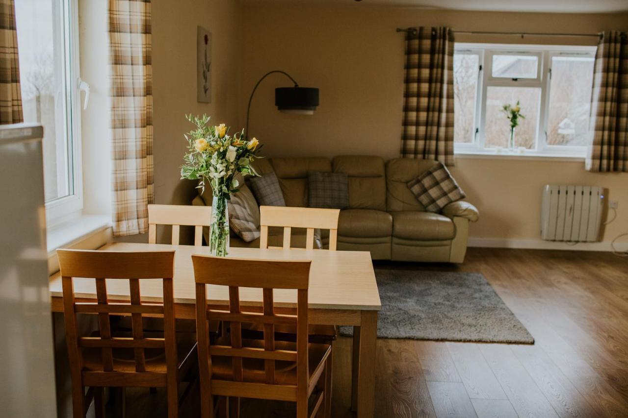 Uist Travel Accommodation Daliburgh  المظهر الخارجي الصورة